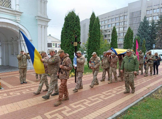Сум’яни попрощалися із захисником Денисом Федоріним фото