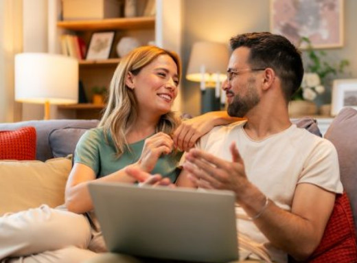 Мова кохання в деталях: 8 фраз, які свідчать про глибокі почуття жінки фото