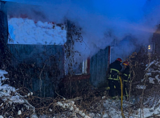 Смертельна пожежа в Охтирці: вогонь забрав життя двох людей фото