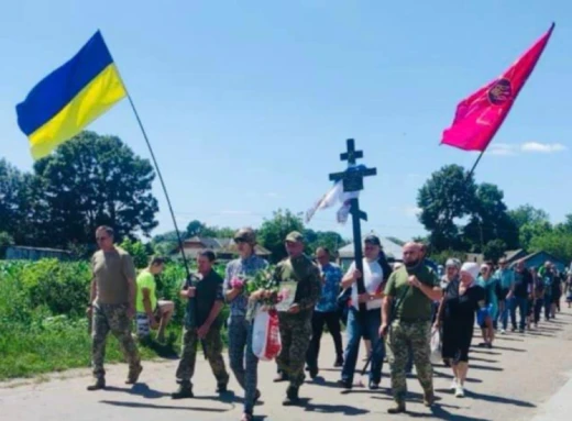 На Кролевеччині попрощались із героєм Геннадієм Поладичем фото