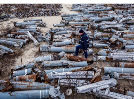 Bloomberg повідомив про постачання Іраном ракет росії на 2,7 мільярда доларів для війни проти України фото