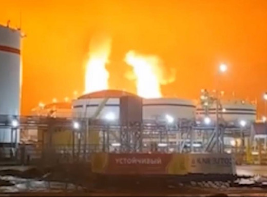 Атаковано другий ключовий порт росії на Балтиці: в Усть-Лузі спалахнула пожежа фото