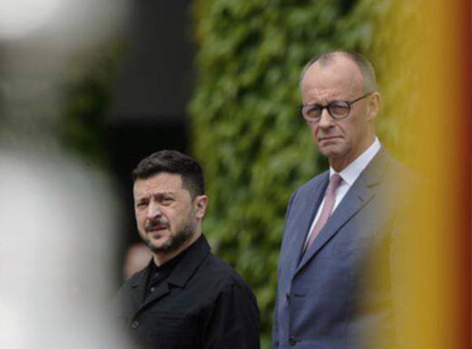 Канцлер Німеччини Мерц закликав Зеленського обмежити виїзд молодих українців фото