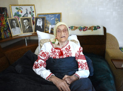 Мешканка Конотопа Ганна Ярмак відсвяткувала 100-річний ювілей фото Мешканка Конотопа Ганна Ярмак відсвяткувала 100-річний ювілей фото