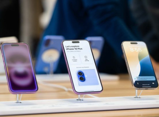 Apple вирішила змінити графік випуску iPhone фото Apple вирішила змінити графік випуску iPhone фото