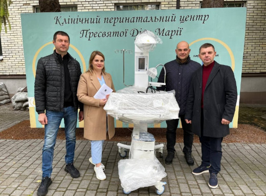 Сумська лікарня Святого Пантелеймона отримала високовартісне обладнання та підтримала перинатальний центр фото Сумська лікарня Святого Пантелеймона отримала високовартісне обладнання та підтримала перинатальний центр фото