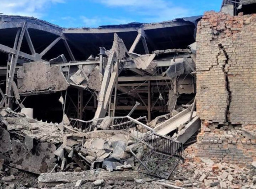 Ракетний удар по Сумах: двоє загиблих, шестеро в лікарні фото Ракетний удар по Сумах: двоє загиблих, шестеро в лікарні фото