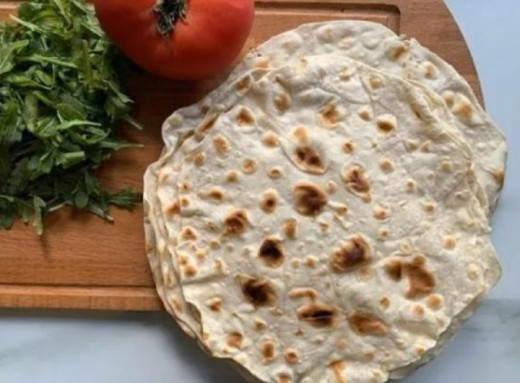 🌯 Забудьте про магазинний хліб: бездріжджовий лаваш, який готується за лічені хвилини фото