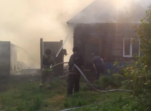 Рятувальники ліквідували пожежі, спричинені ворожими обстрілами фото