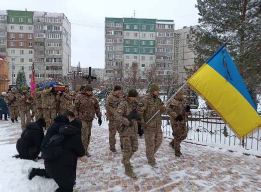 Сумська громада попрощалася з воїном Андрієм Нагорним, який загинув на фронті фото