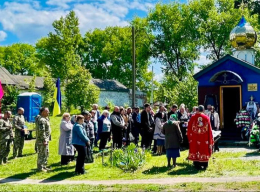 Кролевеччина попрощалася з Героєм Юрієм Мовою фото Кролевеччина попрощалася з Героєм Юрієм Мовою фото