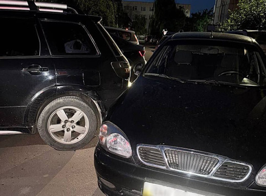 У Сумах п’яний водій спричинив ДТП на проспекті Свободи фото У Сумах п’яний водій спричинив ДТП на проспекті Свободи фото