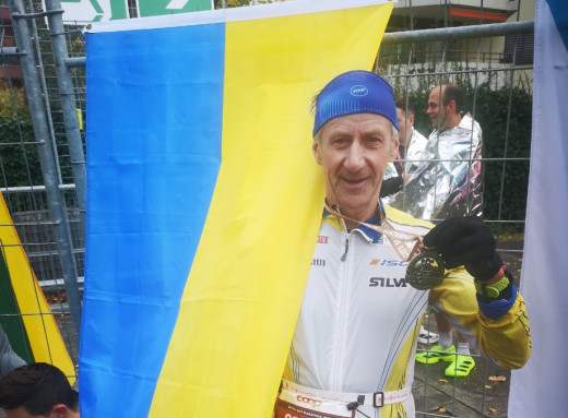 Сумський бігун виборов «срібло» на марафоні в Люцерні фото