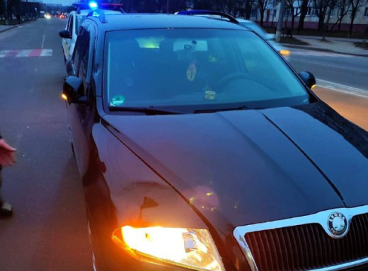 Поліція розслідує обставини наїзду на пішохідку на нерегульованому переході в Сумах фото