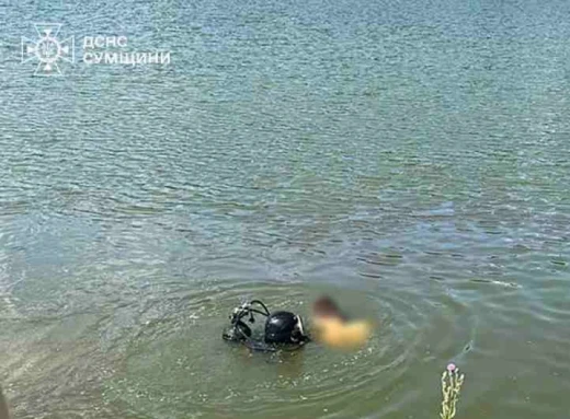 На Сумщині 13-річний хлопчик потонув під час купання фото
