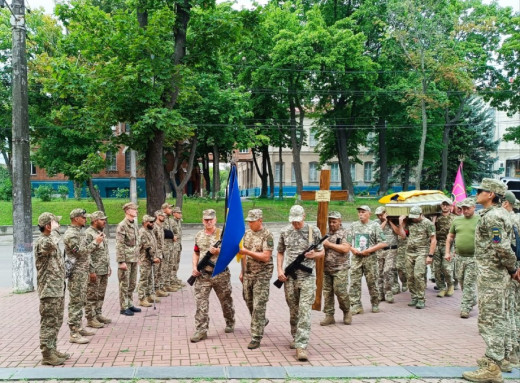 Суми попрощалися з двома Героями: Хуаном Карлосом та Львом Проценком фото Суми попрощалися з двома Героями: Хуаном Карлосом та Львом Проценком фото