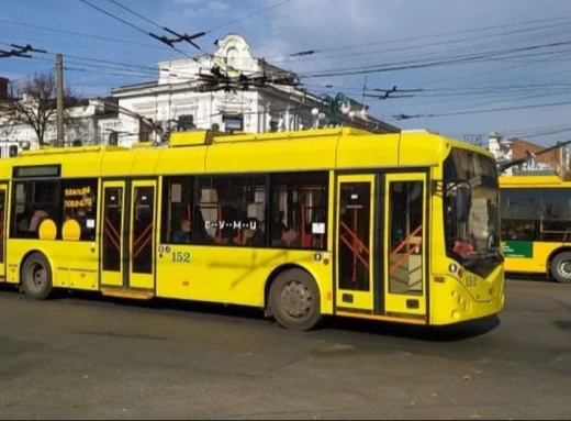 Через відключення світла сумські тролейбуси призупинили рух фото