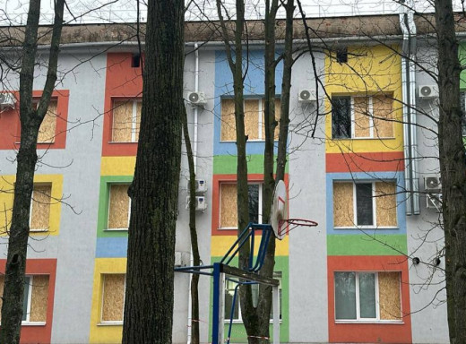 У Сумах ліквідували наслідки ворожого влучання по лікарні фото