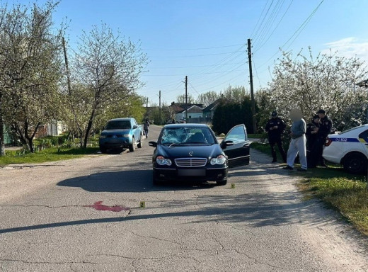 В Охтирці під колеса автомобіля потрапив 66-річний чоловік фото
