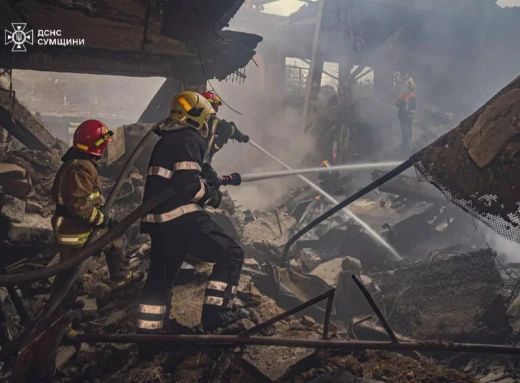 Понад 16 годин гасили пожежу в Ромнах  фото