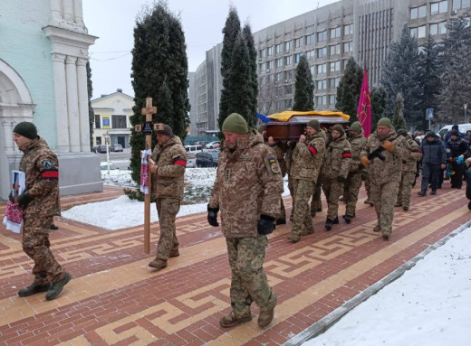 Суми попрощалися із загиблими на війні захисниками фото