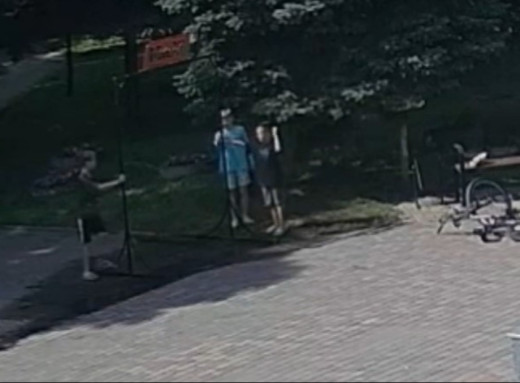 В Охтирці через вандалів парк залишився без прохолоди у спеку фото В Охтирці через вандалів парк залишився без прохолоди у спеку фото