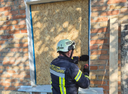 Унаслідок ракетного удару на Роменщині пошкоджено 38 будинків фото