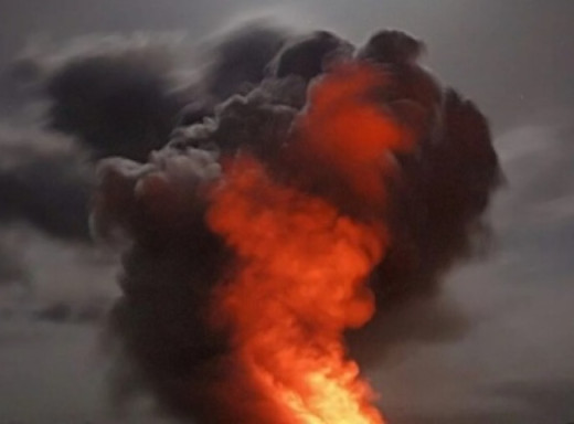 На Сумщині безпілотник влучив у локомотив пасажирського потяга «Київ – Суми» фото