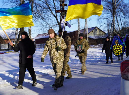 Охтирка попрощалася із захисником Володимиром Бездрабком фото