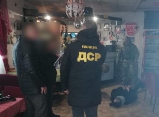 У Конотопі кримінальний авторитет отримав 7,5 років ув'язнення за вимагання фото У Конотопі кримінальний авторитет отримав 7,5 років ув'язнення за вимагання фото