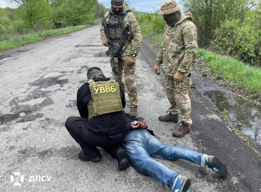 На Сумщині затримали наркоугруповання, яке продавало PVP-сіль військовим фото На Сумщині затримали наркоугруповання, яке продавало PVP-сіль військовим фото