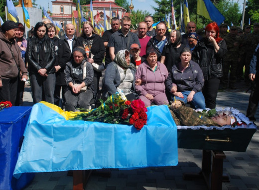 Шостка попрощалася із захисником Русланом Скегою фото Шостка попрощалася із захисником Русланом Скегою фото