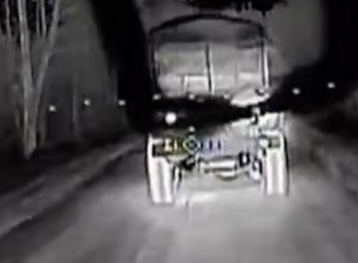 Прикордонники знищили укриття та вантажівку ворога на Сумському напрямку (відео) фото