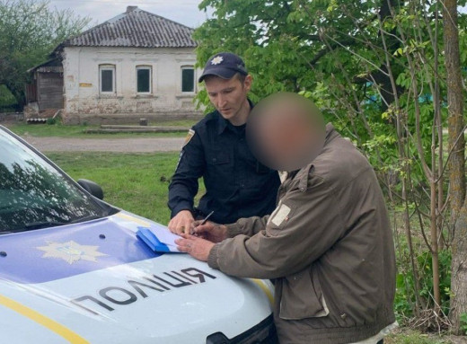 У Недригайлові затримано п'яного чоловіка, який викрав автомобіль з-під магазину фото У Недригайлові затримано п'яного чоловіка, який викрав автомобіль з-під магазину фото