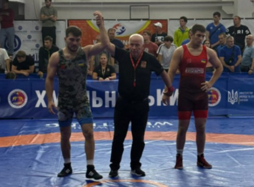 Сум'янин став срібним призером чемпіонату України з вільної боротьби фото