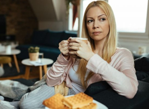 Вчені пояснили, чому самотність знижує стрес, підвищує креативність і зміцнює «Я» фото