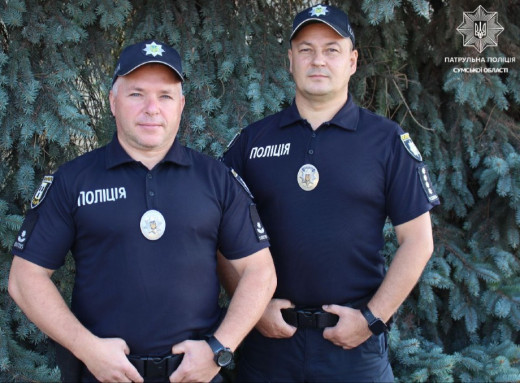 У Сумах патрульні надали допомогу чоловікові з нападом епілепсії фото У Сумах патрульні надали допомогу чоловікові з нападом епілепсії фото