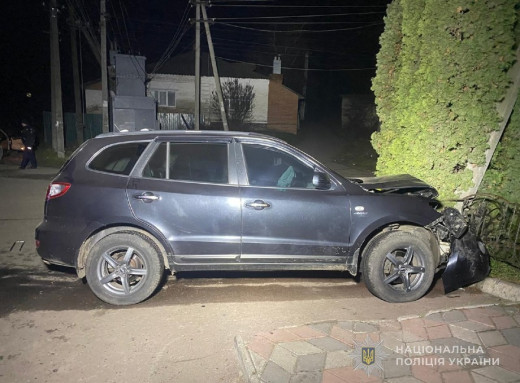 У Тростянці у зіткненні двох автівок постраждали троє людей фото