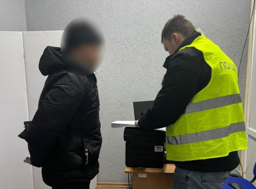 Домашнє насильство над 72-річною жінкою: конотопцю загрожує кримінальна відповідальність фото