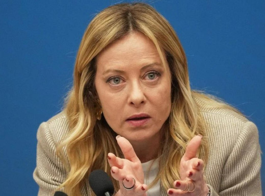 Мелоні заявила, що світовий хаос почався з нападу Росії на Україну фото