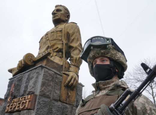 Диктатор путін краде Героя України Олексія Береста з Сумщини фото Диктатор путін краде Героя України Олексія Береста з Сумщини фото