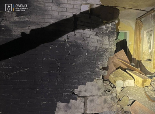 У Бездрицькій громаді внаслідок авіаудару пошкоджені житлові будинки, є поранений фото