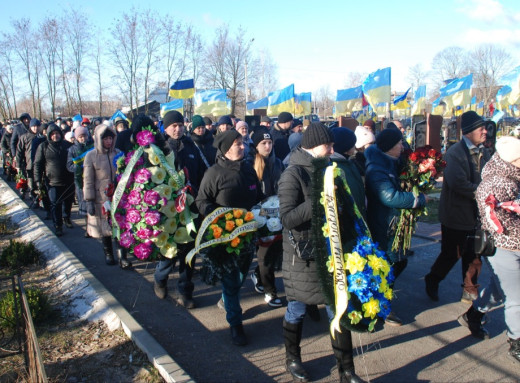 Шостка попрощалася із захисником В’ячеславом Андрусенком, який загинув на Донеччині фото