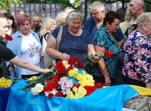 Шостка попрощалася із захисниками Олександром Кімом та Євгеном Швабським фото