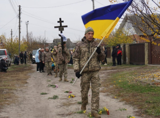 В Охтирці попрощалися із захисником Володимиром Журавлем фото