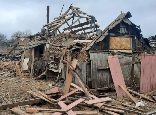 Ракетний удар по Попівці: пошкоджені будинки, люди не постраждали фото