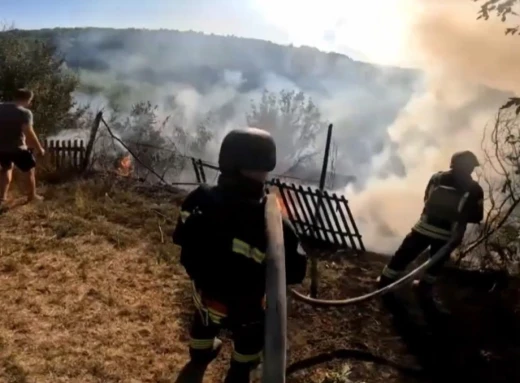 Рятувальники показали перші кадри після бомбардування Краснопілля (відео) фото