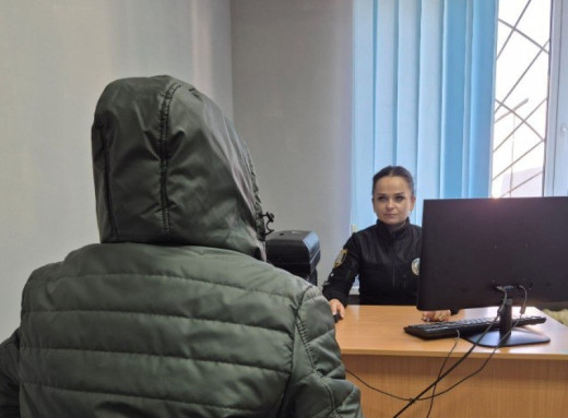 У Ромнах викрили 42-річного наркоторговця фото