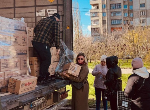 Сумська громада отримала нову партію продуктових наборів від GEM фото