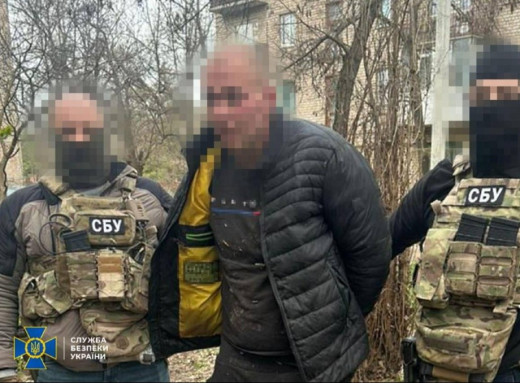 СБУ затримала агента, якого підозрюють у підпалі БТР ЗСУ та коригуванні ударів по Краматорську фото